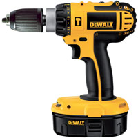 Фото - Дрель / шуруповерт DeWALT DC725KA 