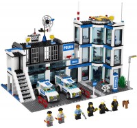 Фото - Конструктор Lego Police Station 7498 