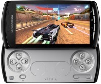 Фото - Мобильный телефон Sony Ericsson Xperia Play 0.5 ГБ