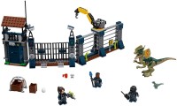 Фото - Конструктор Lego Dilophosaurus Outpost Attack 75931 