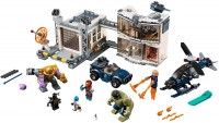 Фото - Конструктор Lego Avengers Compound Battle 76131 