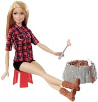 Фото - Кукла Barbie Camping Fun Doll with Light-Up Campfires FDB44 