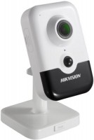 Фото - Камера видеонаблюдения Hikvision DS-2CD2423G0-IW 4 mm 