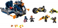 Фото - Конструктор Lego Avengers Truck Take Down 76143 