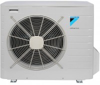 Фото - Тепловой насос Daikin ERLQ004CV3 4 кВт