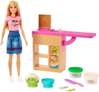 Фото - Кукла Barbie Noodle Bar Playset with Blonde Doll GHK43 