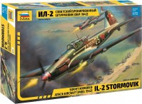 Фото - Сборная модель Zvezda Soviet Armored Attack Aircraft Il-2 Stormovik (1:72) 