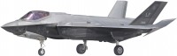 Фото - Сборная модель Revell F-35A Lightning II (1:72)