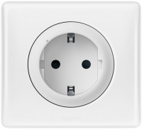 Фото - Умная розетка Legrand Celiane with NETATMO