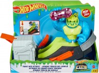 Фото - Автотрек / железная дорога Hot Wheels Toxic Ape Attack Play Set GTT66 