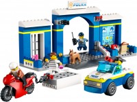 Фото - Конструктор Lego Police Station Chase 60370 