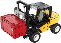 Фото - Конструктор CaDa Forklift with a Container C65002w 