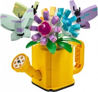Фото - Конструктор Lego Flowers in Watering Can 31149 