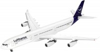 Фото - Сборная модель Revell Airbus A340-300 Lufthansa New Livery (1:144) 