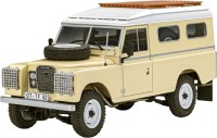 Фото - Сборная модель Revell Land Rover Series III LWB (1:24) 