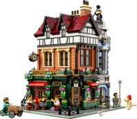 Фото - Конструктор Lego Tudor Corner 10350 