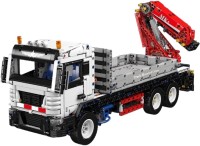 Фото - Конструктор Mould King Pneumatic Truck Crane With Motor 17063 
