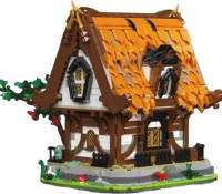 Фото - Конструктор Mould King Mid Age World Log Cabin 16054 