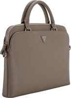 Фото - Сумка для ноутбука GUESS Grained Zipper Pocket Triangle Logo 15 15 "