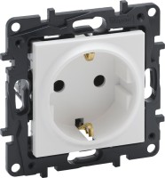 Фото - Розетка Legrand Niloe Step 863121 белый