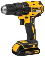 Фото - Дрель / шуруповерт DeWALT DCD777C2
