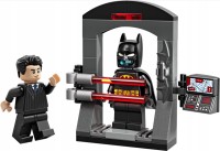 Фото - Конструктор Lego Batman Bruce Wayne and the Batsuit 30726