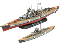Фото - Сборная модель Revell Gift Set The Legendary Bismarck (1:700 and 1:1200)