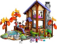 Фото - Конструктор Lego Cozy Fall Forest Cabin 42705