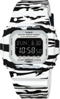 Фото - Наручные часы Casio G-Shock DW-D5600BW-7 