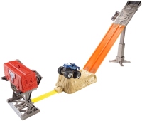 Фото - Автотрек / железная дорога Hot Wheels Monster Jam Smash-Up Station
