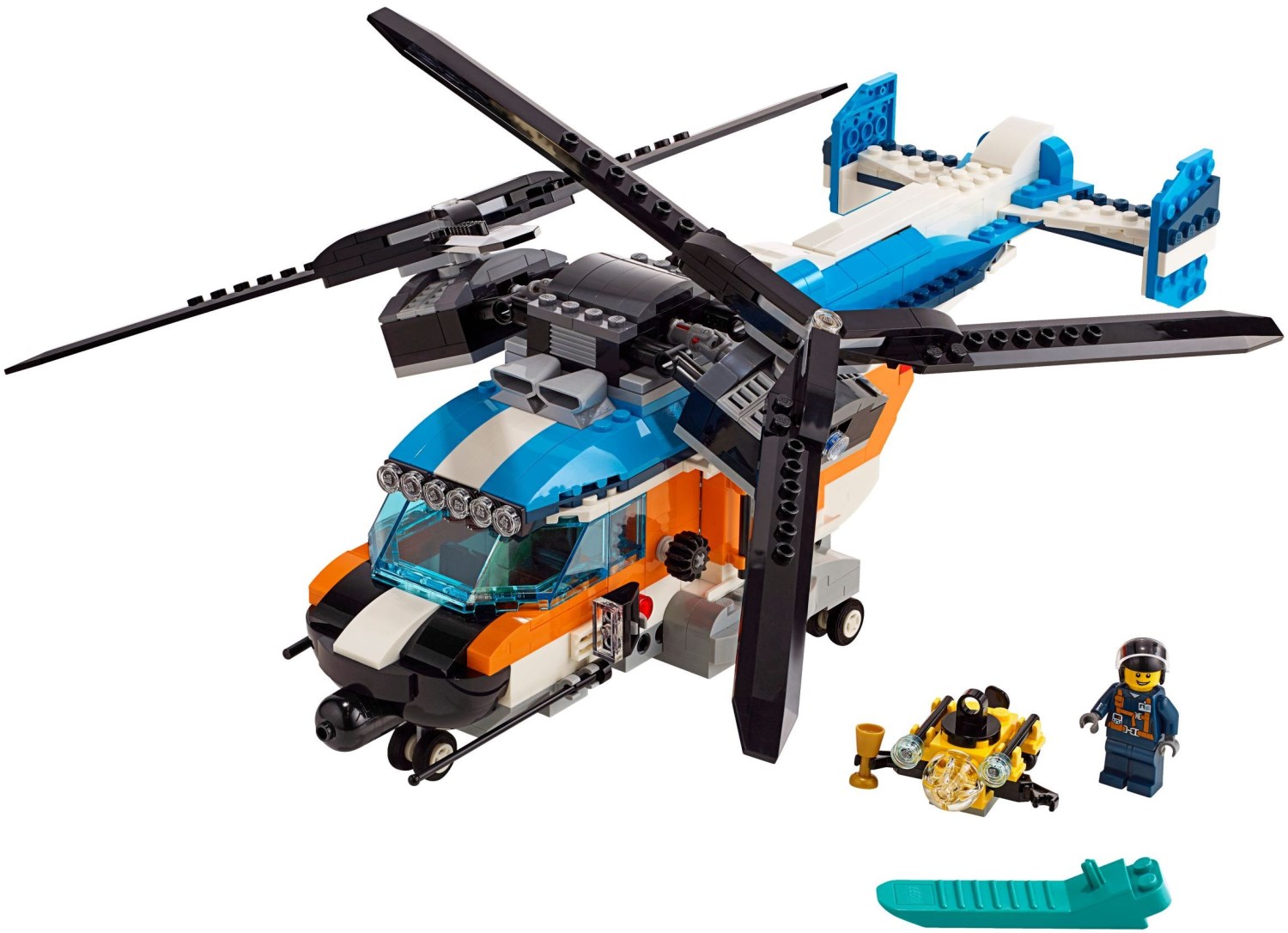 Lego Twin Rotor Helicopter 31096 vs Lego City Hospital 60204